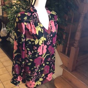 Laundry size 8 floral blouse